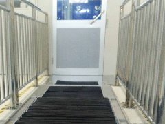 OLED厂 安装实例 辨志鞋底清洁机